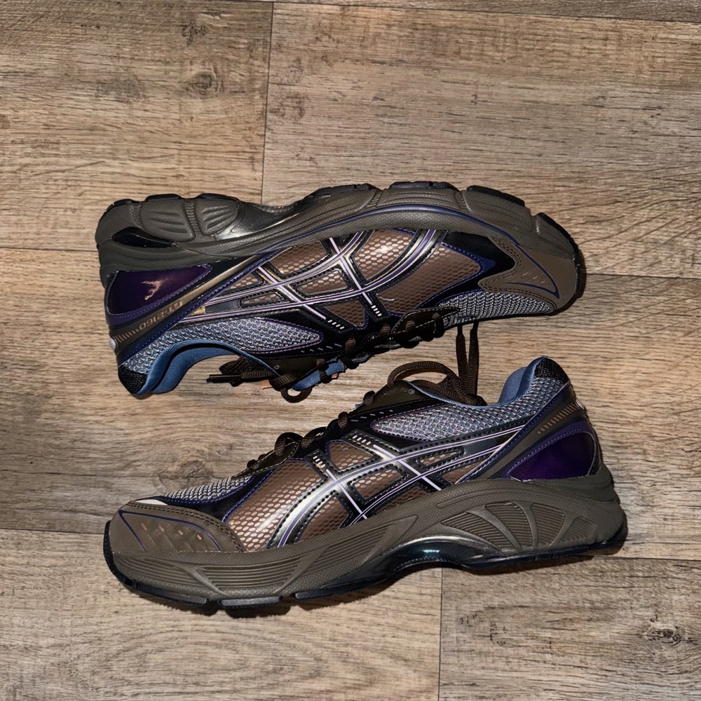 MEN’S ASICS